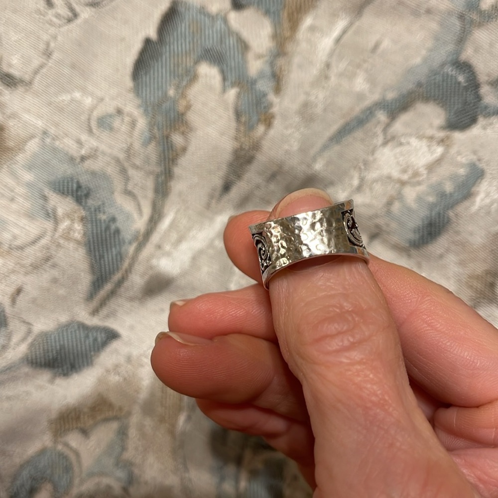 Sterling Silver Hammered Leaf Ring - image 2